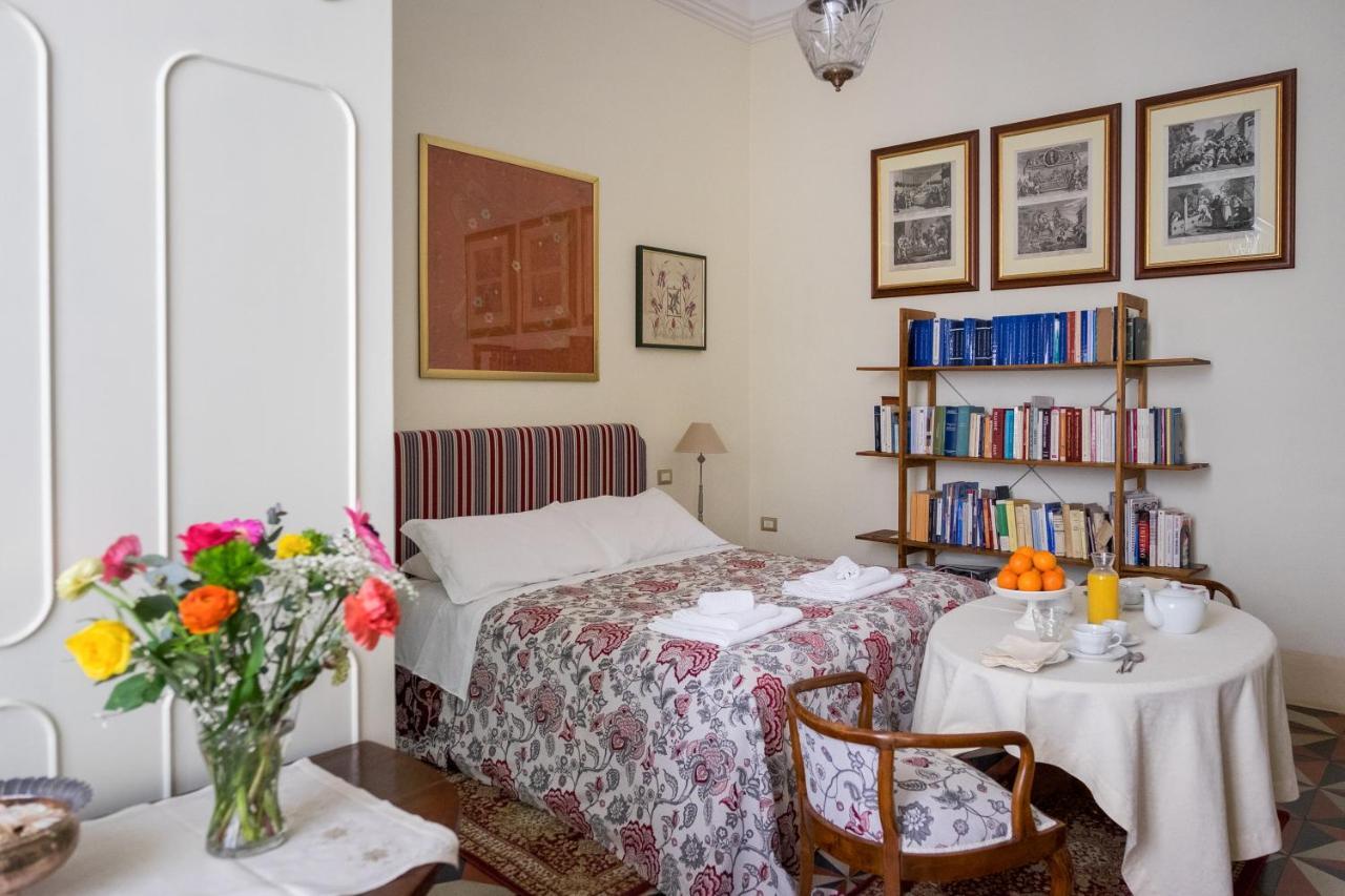 Palazzo Bernardini Suites Lecce Exterior photo