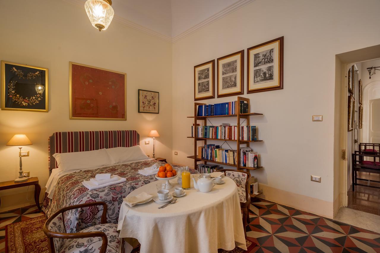 Palazzo Bernardini Suites Lecce Exterior photo