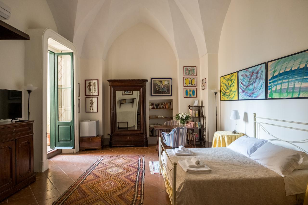 Palazzo Bernardini Suites Lecce Exterior photo