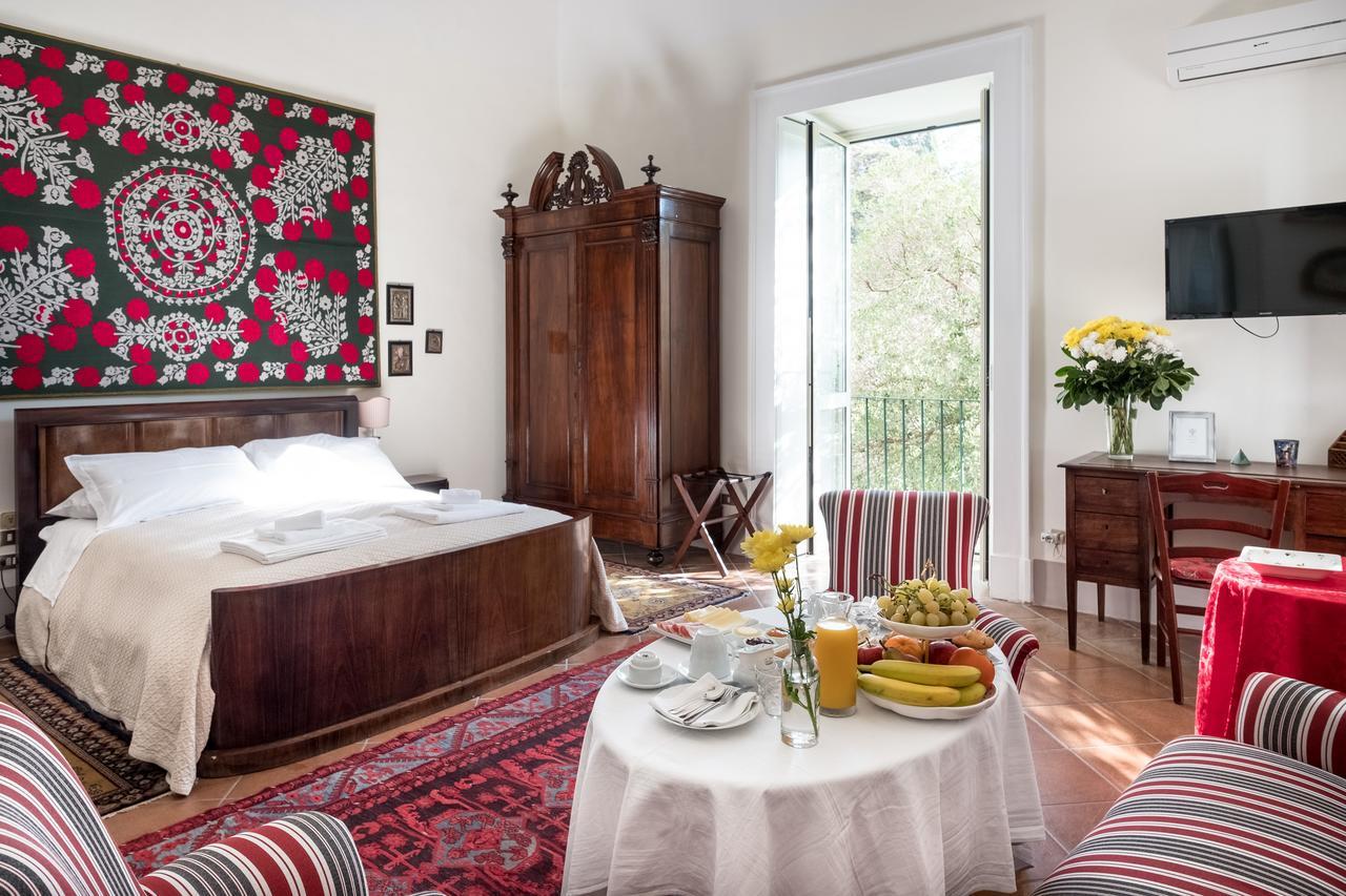Palazzo Bernardini Suites Lecce Exterior photo