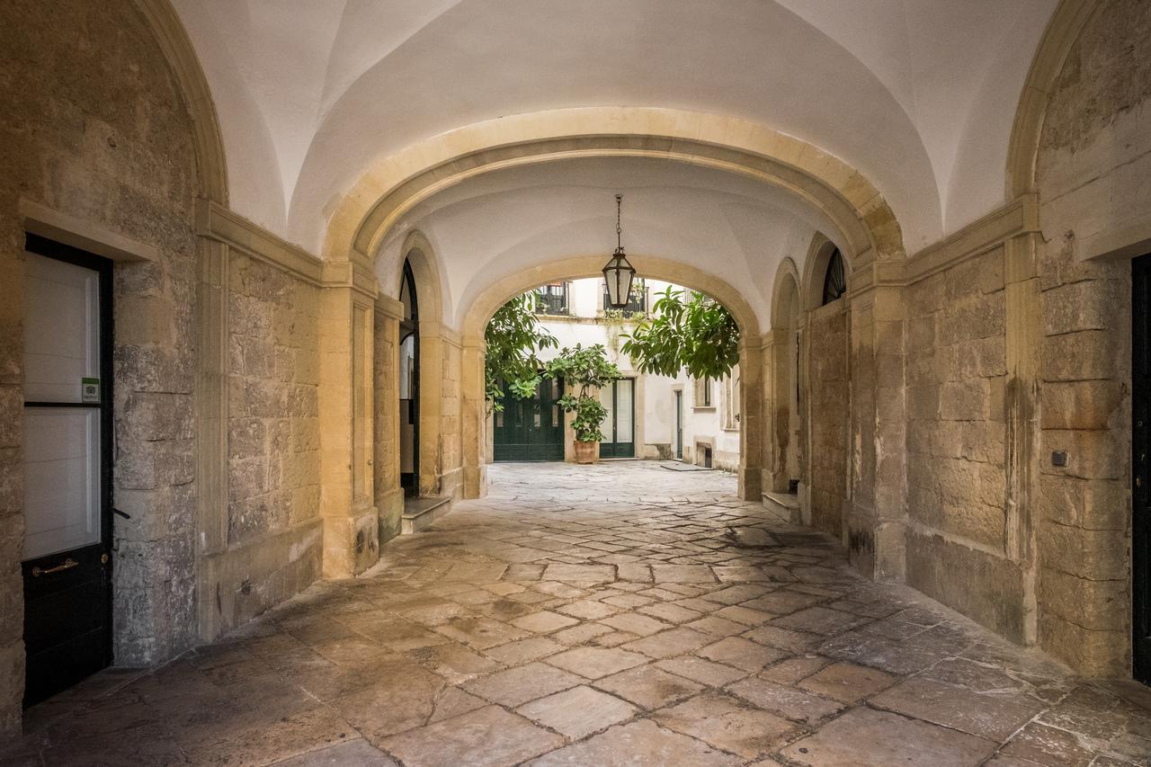 Palazzo Bernardini Suites Lecce Exterior photo